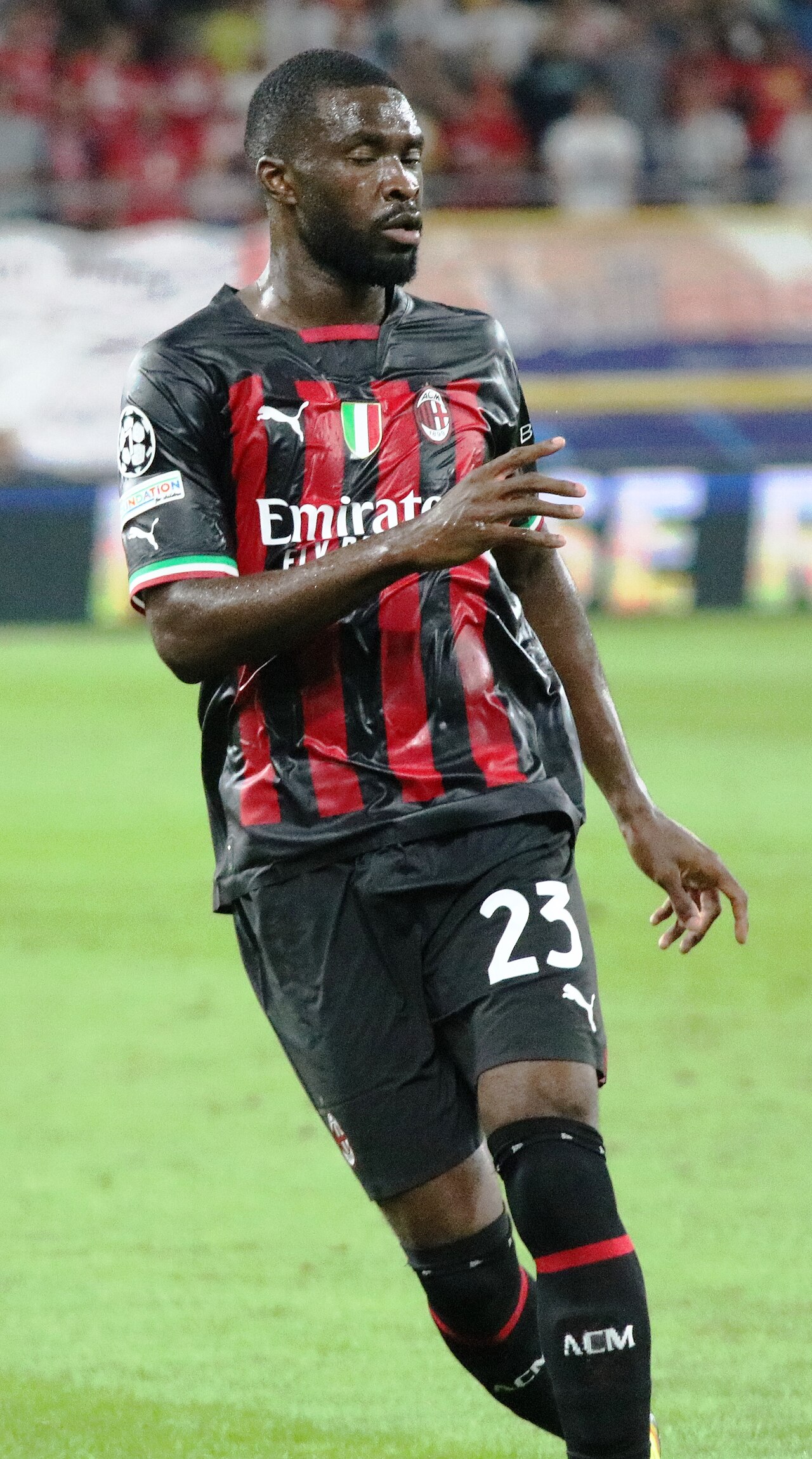 Tomori sur le marché : Milan veut vendre, Coventry recalé