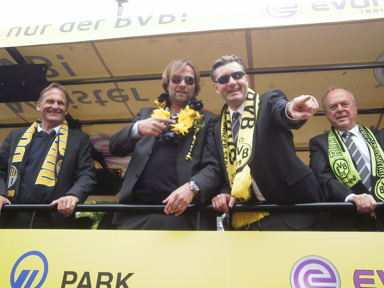 Karetsas : Dortmund passe à l’action, Milan aux aguets