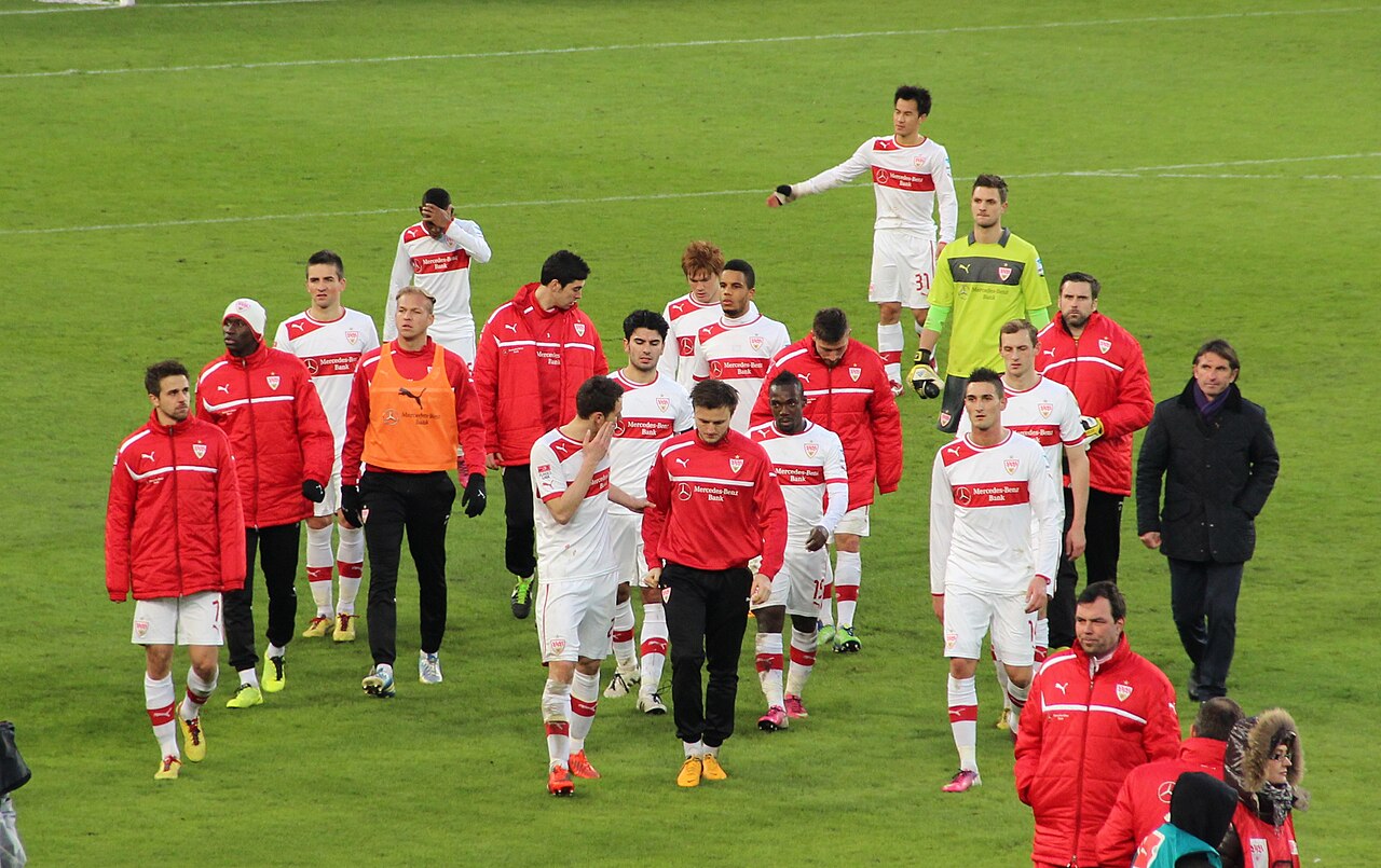 Stuttgart humilie le Bayern 6-1 chez les U19 : Redzepi fait le show